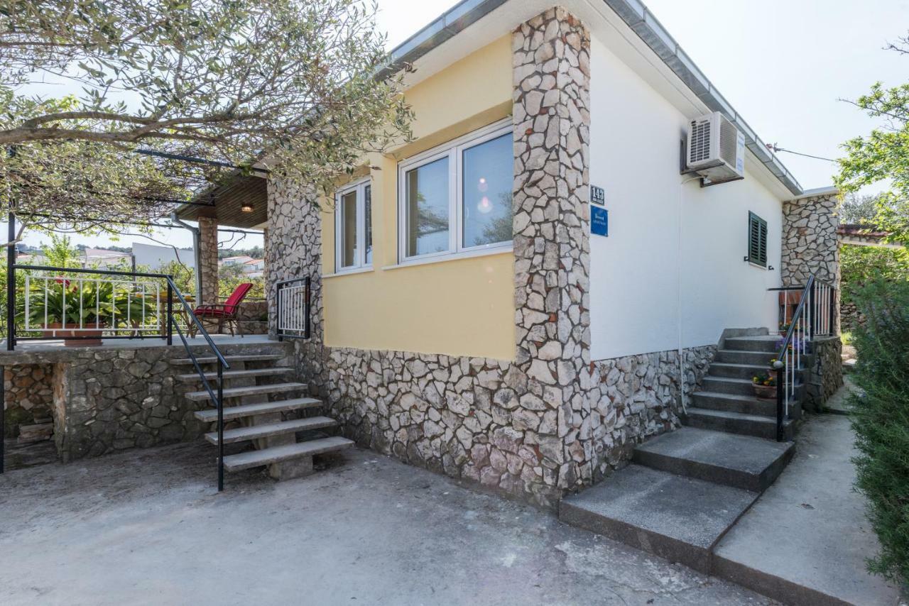 Beach House Lana Slatine Zewnętrze zdjęcie